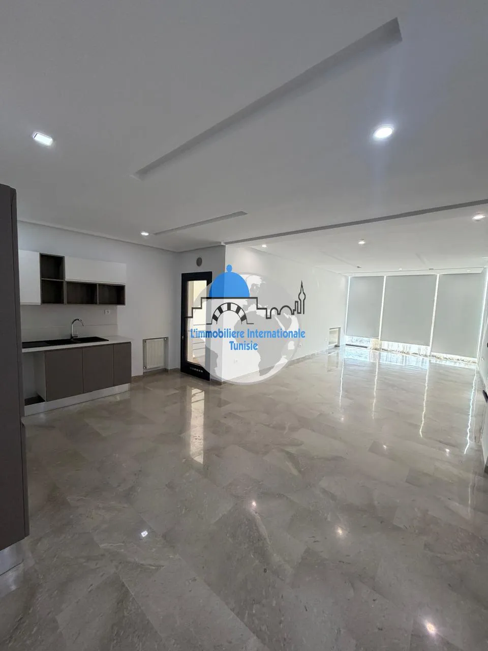 À 𝗟𝗼𝘂𝗲𝗿 – 𝗔𝗽𝗽𝗮𝗿𝘁𝗲𝗺𝗲𝗻𝘁 𝗦+𝟮 𝗛𝗮𝘂𝘁 𝗦𝘁𝗮𝗻𝗱𝗶𝗻𝗴 à 𝗦𝗼𝘂𝘀𝘀𝗲