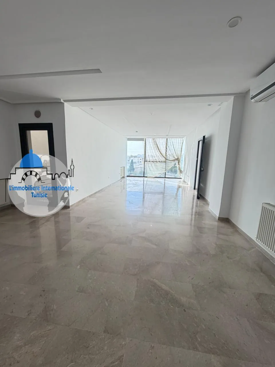 À 𝗟𝗼𝘂𝗲𝗿 – 𝗔𝗽𝗽𝗮𝗿𝘁𝗲𝗺𝗲𝗻𝘁 𝗦+𝟮 𝗛𝗮𝘂𝘁 𝗦𝘁𝗮𝗻𝗱𝗶𝗻𝗴 à 𝗦𝗼𝘂𝘀𝘀𝗲