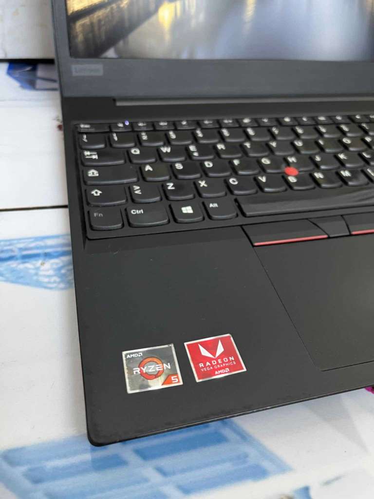 Pc ThinkPad / 16 Ram _512 SSD âĄAMD Radeon Ryzen 5 đ Gamme Pro