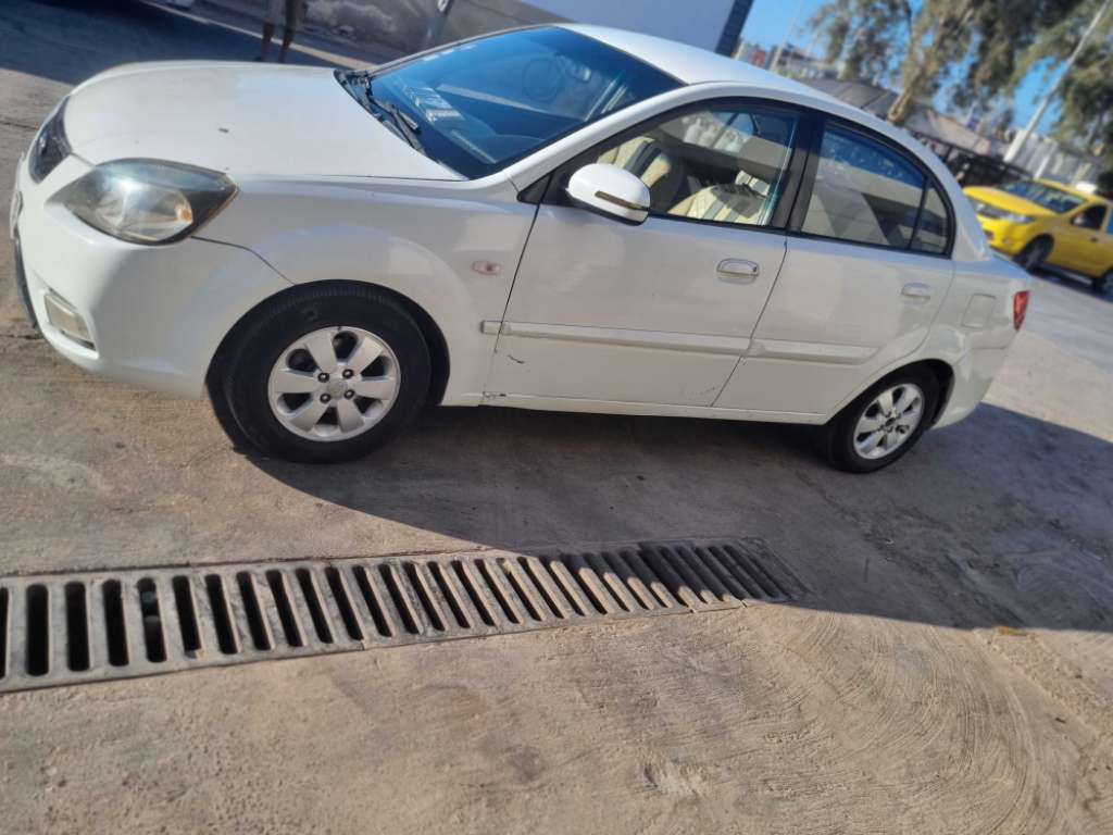 A vendre Kia Rio 2010