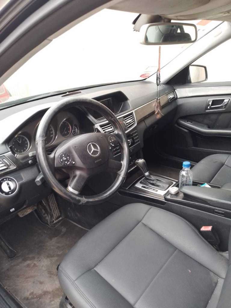 Mercedes E220