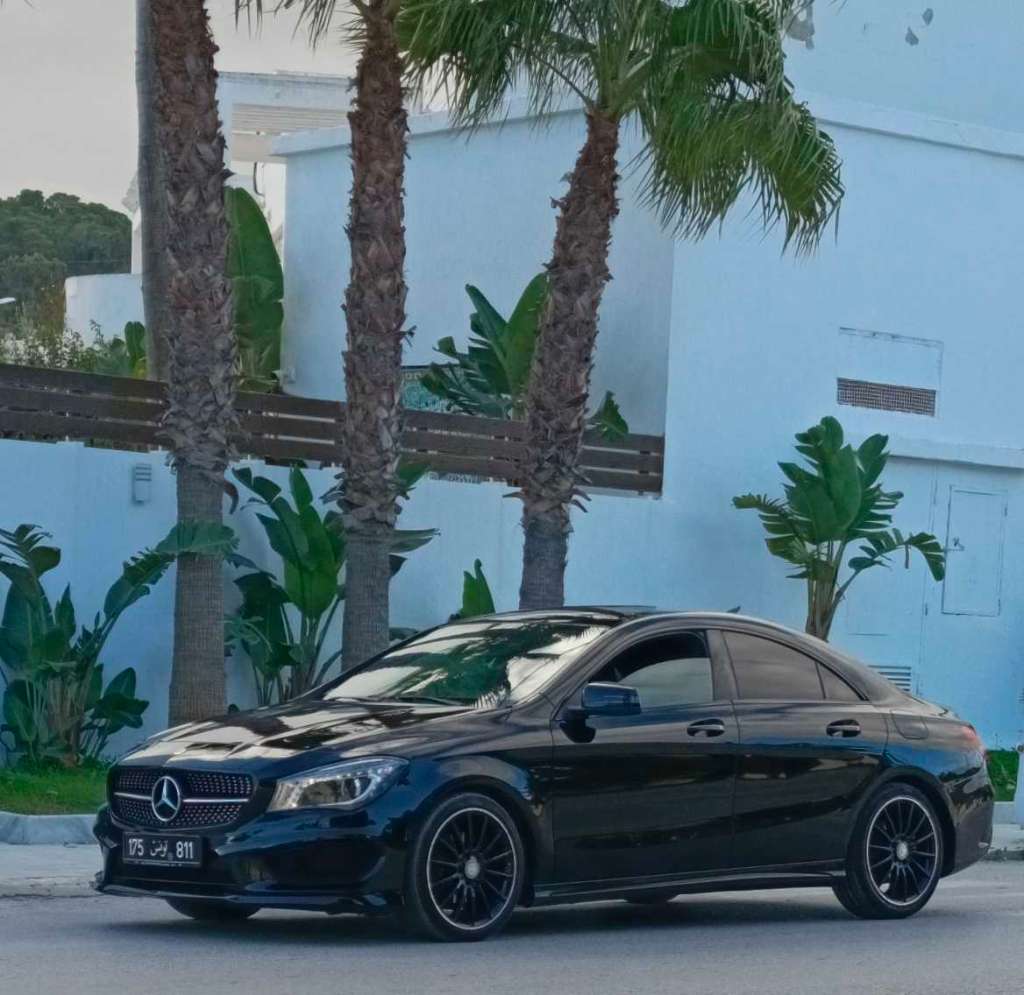 🚘 Mercedes CLA 200 
