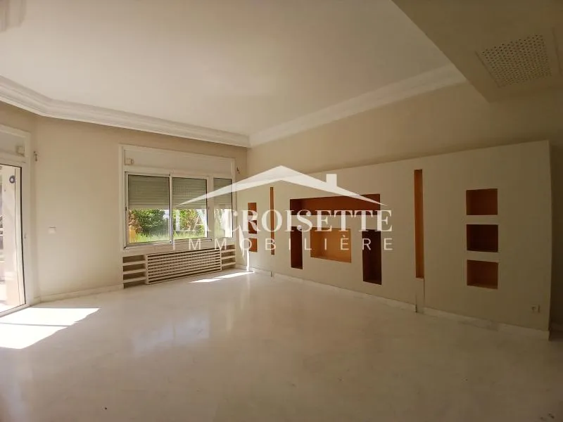 Appartement s3 vue sur lac avec jardin au Lac1 zal1779