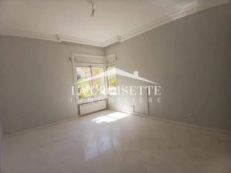 Appartement s3 vue sur lac avec jardin au Lac1 zal1779