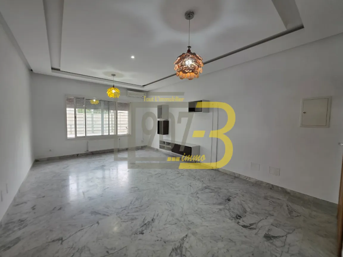 À louer un très bel appartement S+1 à cité El Fouez