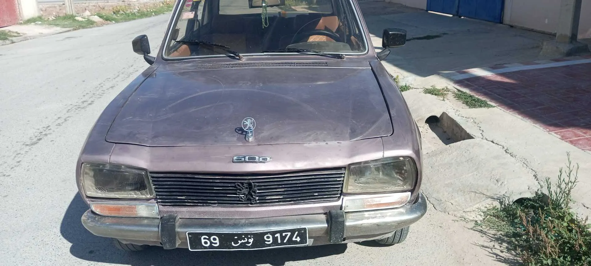 PEUGEOT 504