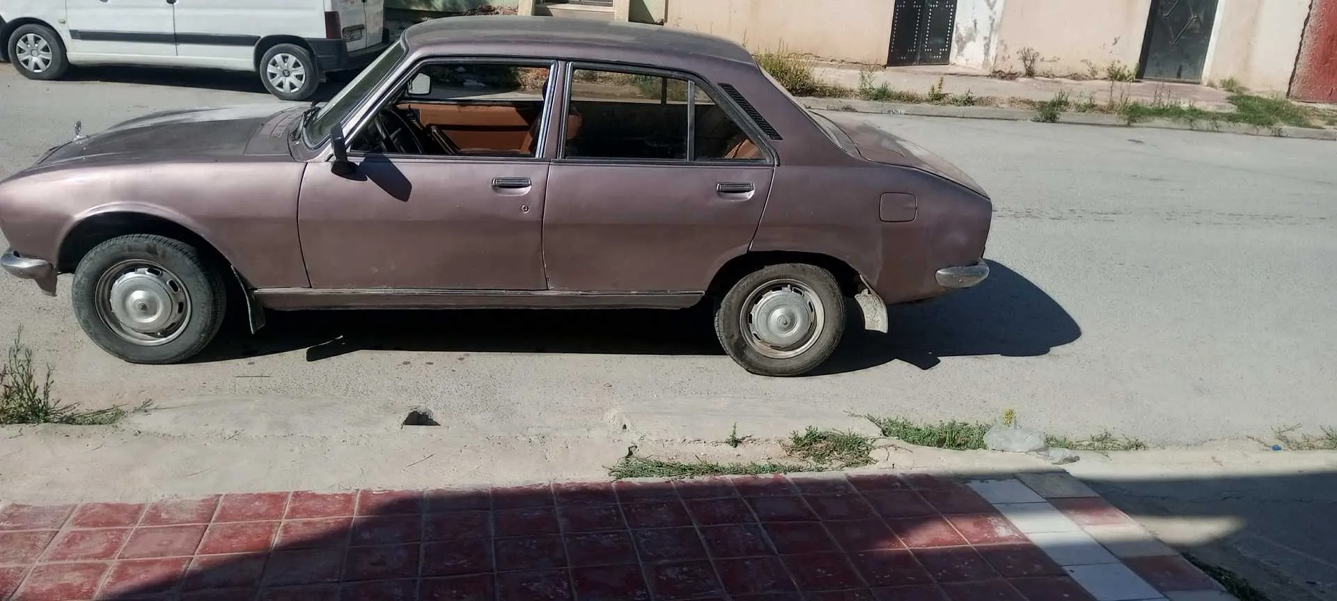 PEUGEOT 504
