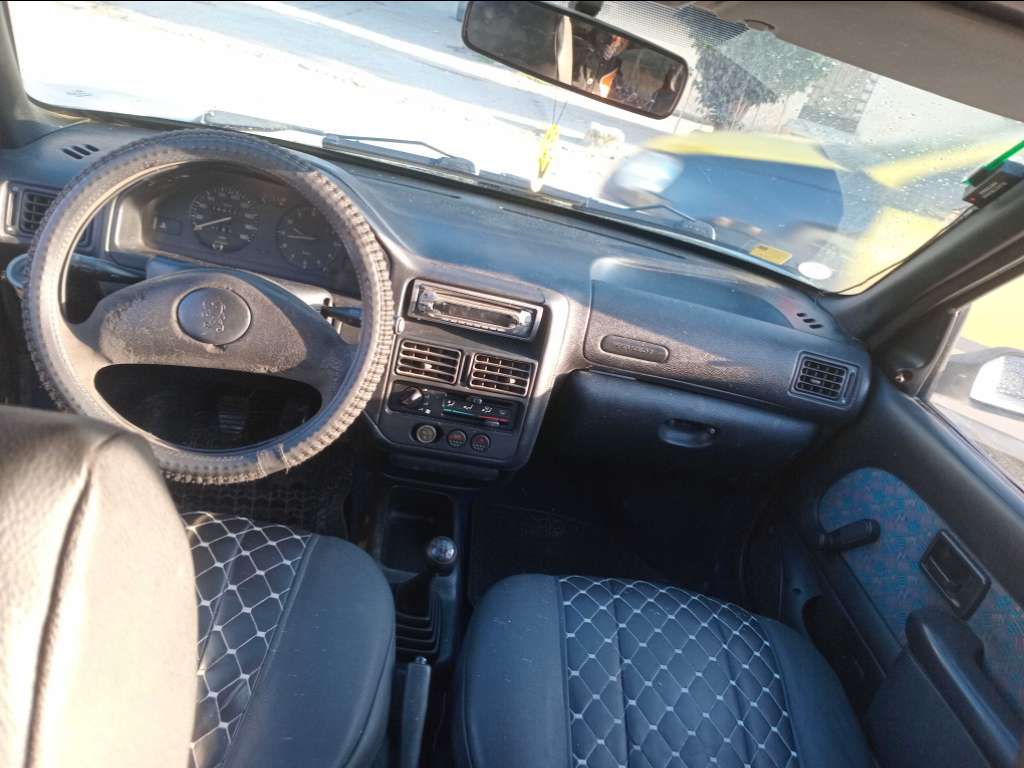Peugeot 106