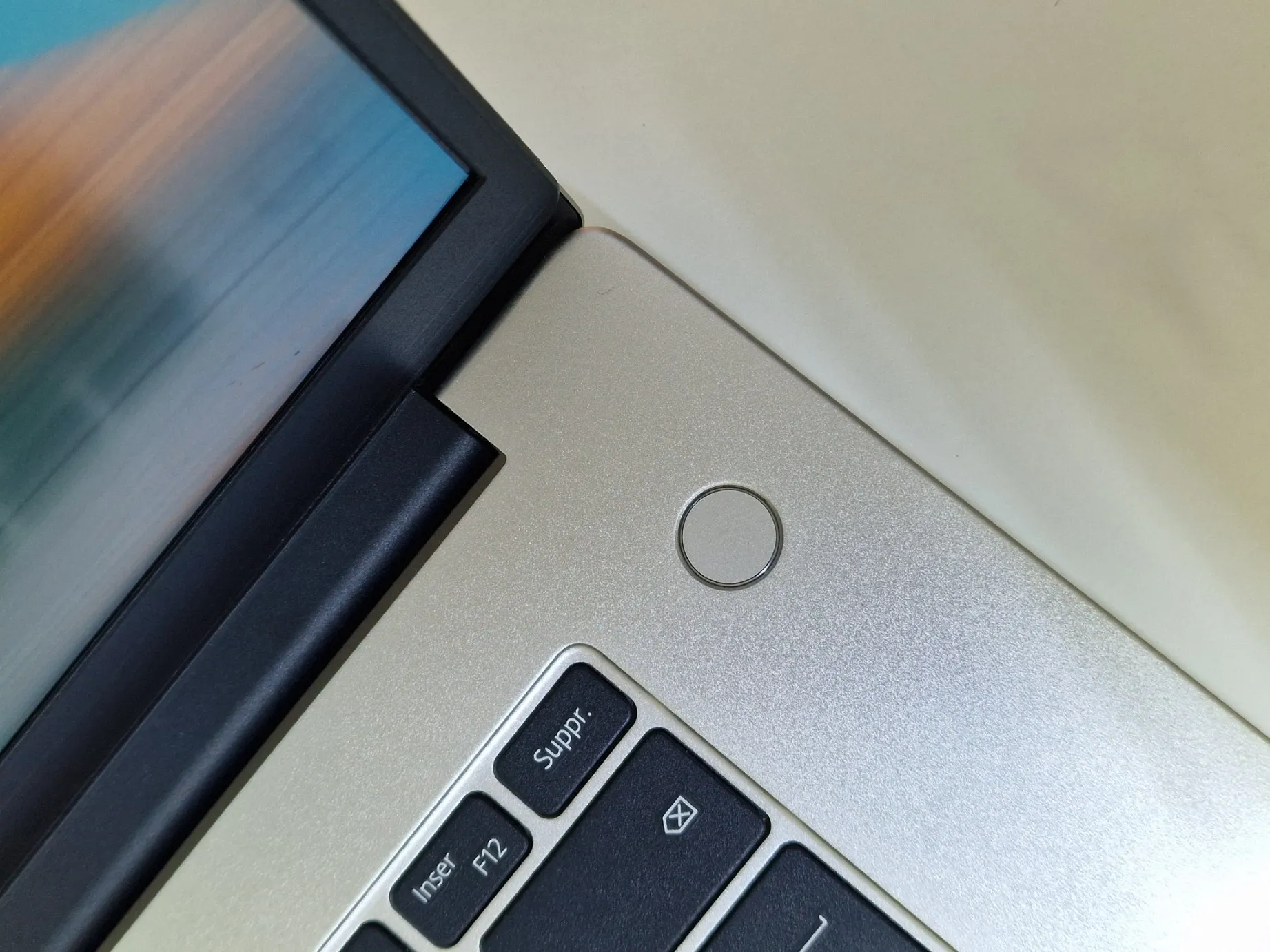 HUAWEI MateBook D15