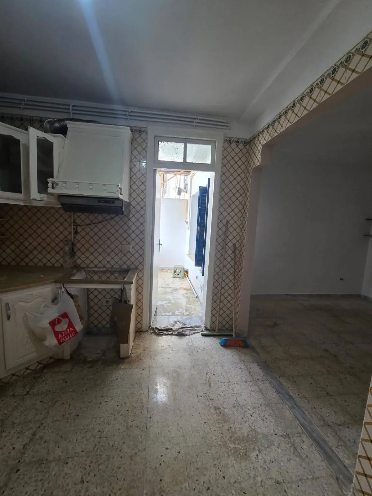Appartement S+3 – Khezama Est plein zone touristique