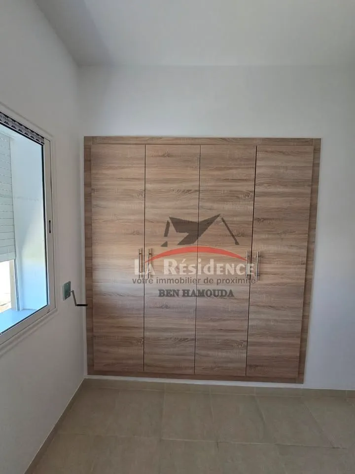 un bel appartement à vendre .ain meriem Bizerte