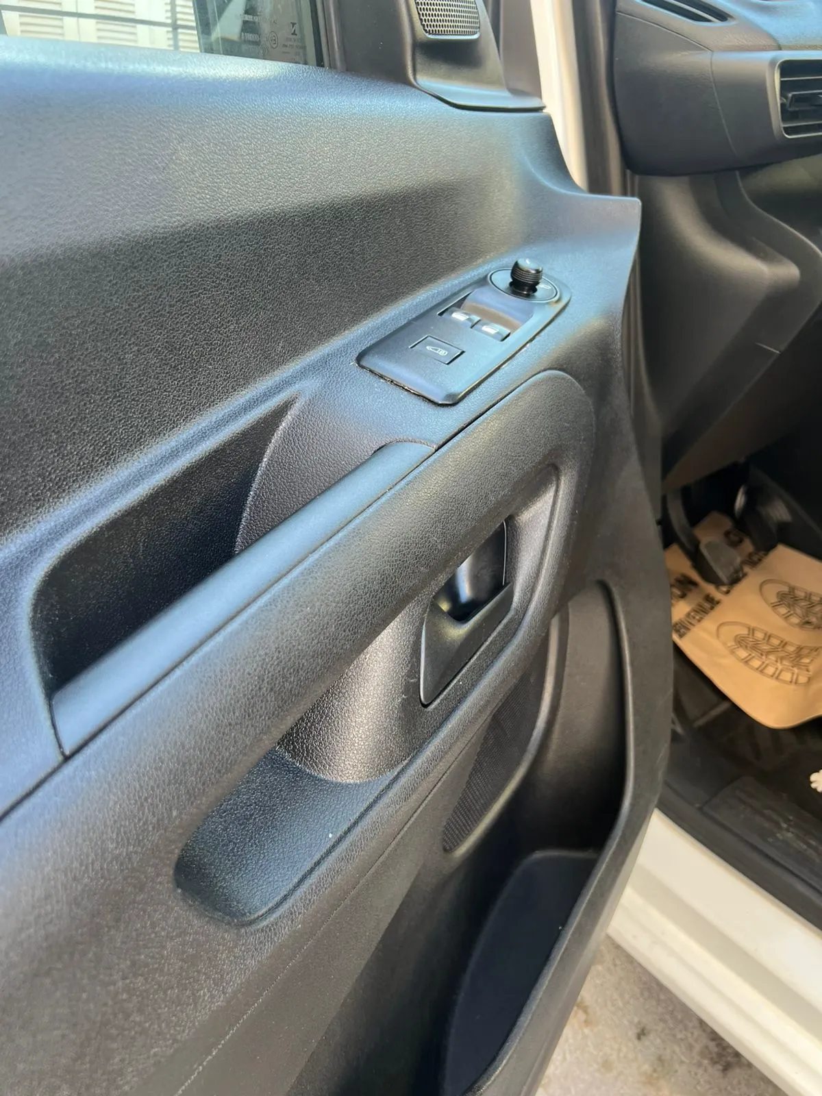 Peugeot partner k9 - 1ère main (1.6L e-HDI)