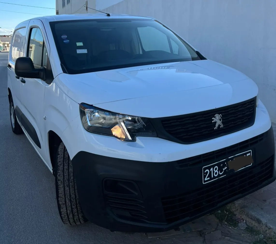 Peugeot partner k9 - 1ère main (1.6L e-HDI)