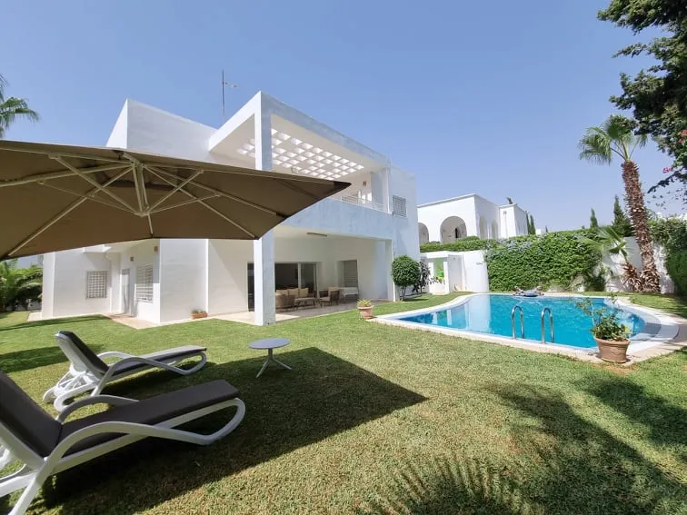Villa ALGO(Réf: L2579)