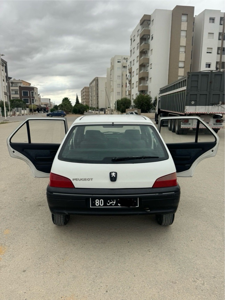 À vendre Peugeot 106