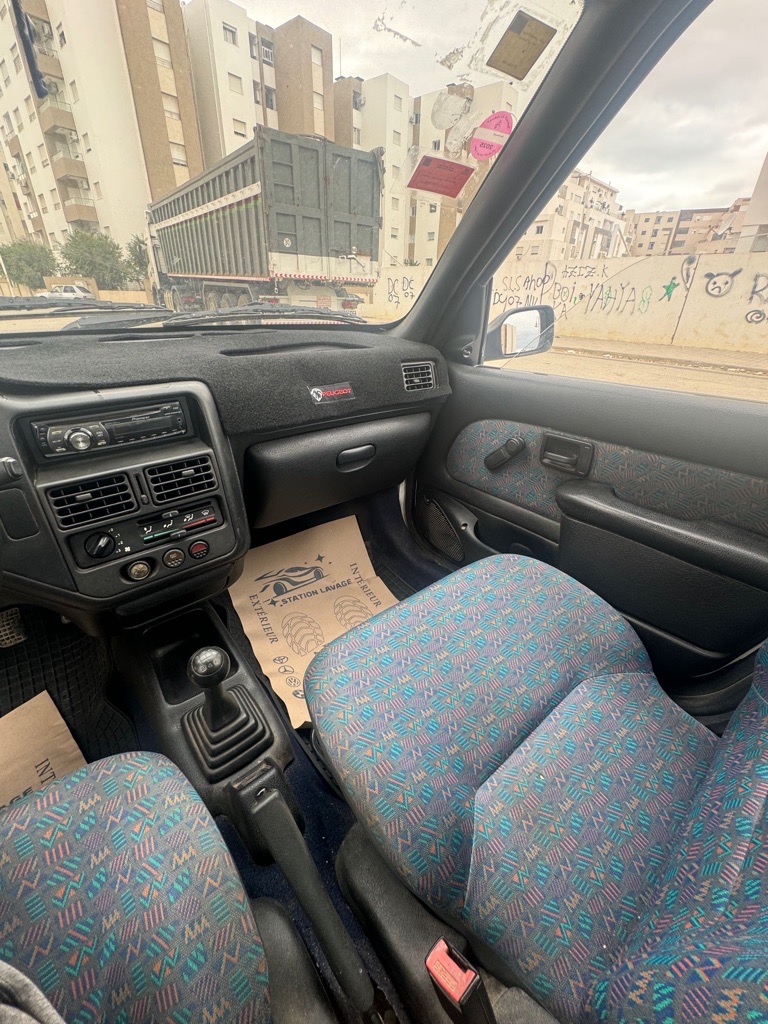À vendre Peugeot 106