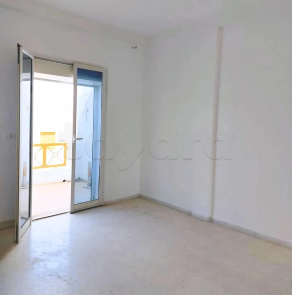 un appartement s+2 au 3éme étage(sans ascenseur) a louer situé a Bardo 2 en face pâtisserie ranim.