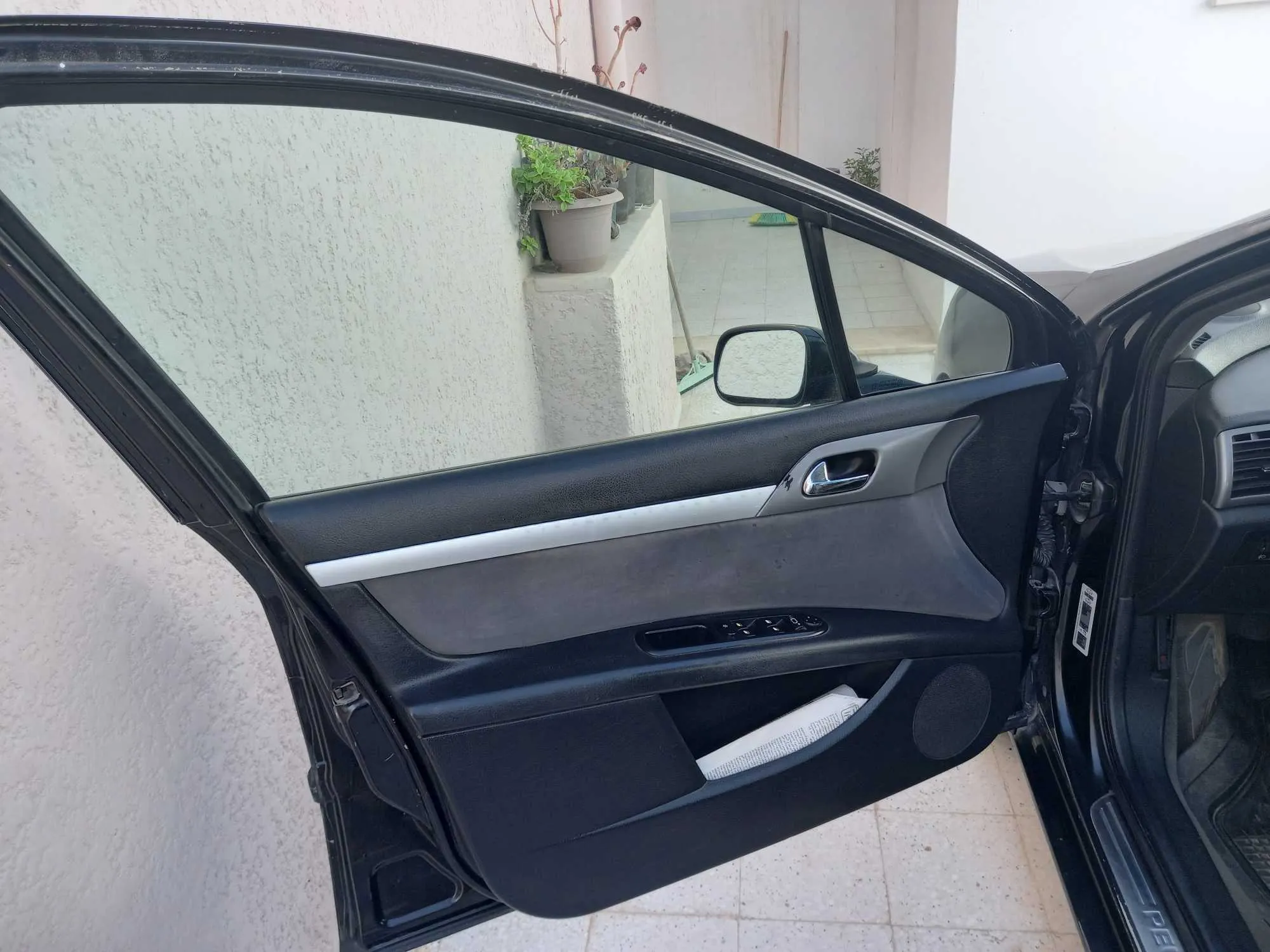 Peugeot 407 Diesel 6 CH 1.6 HDI