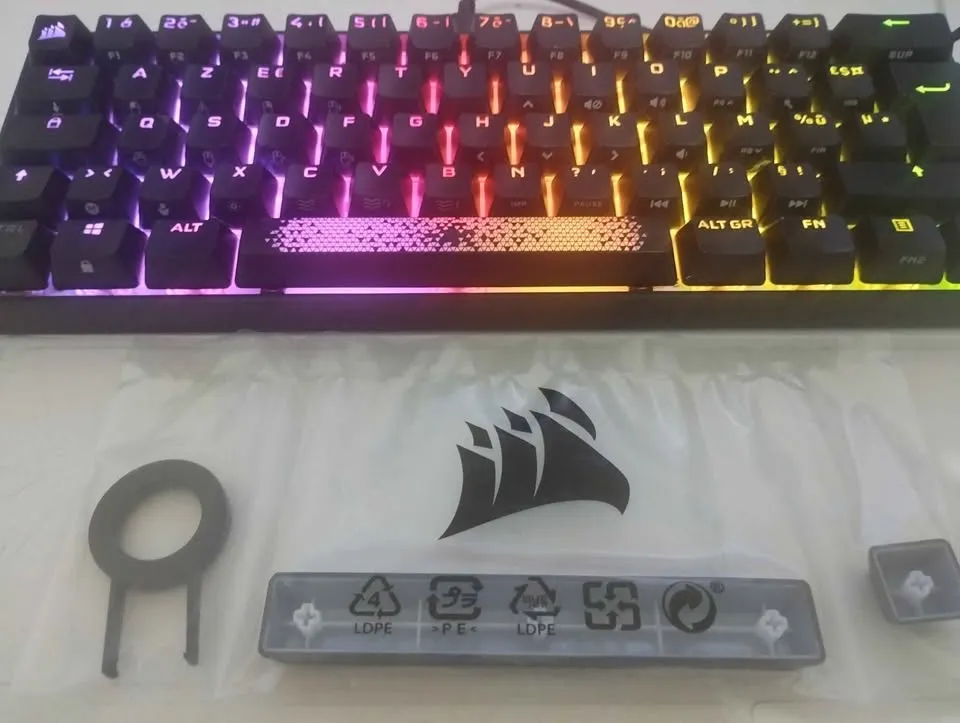 Clavier gaming mécanique AZERTY CORSAIR K65 RGB MINI 60%