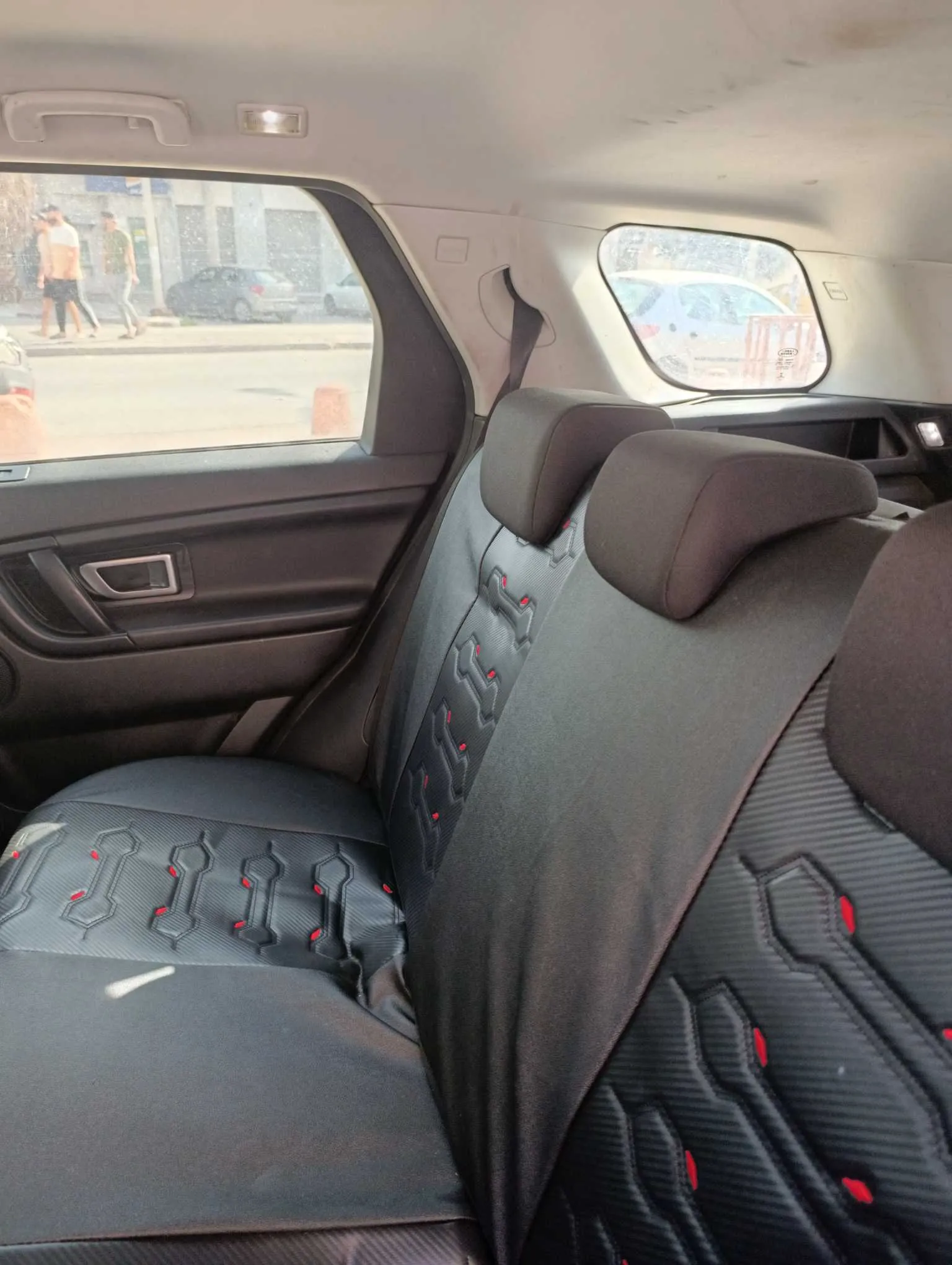 Land rover discovery sport model 2017