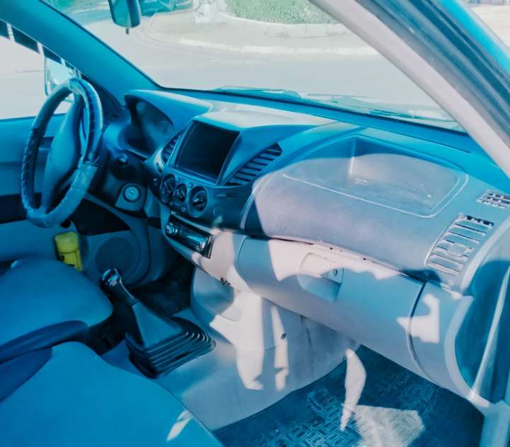 À vendre voiture Mitsubishi L200