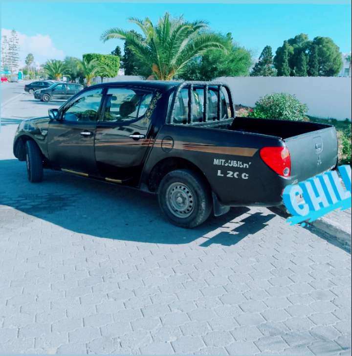À vendre voiture Mitsubishi L200