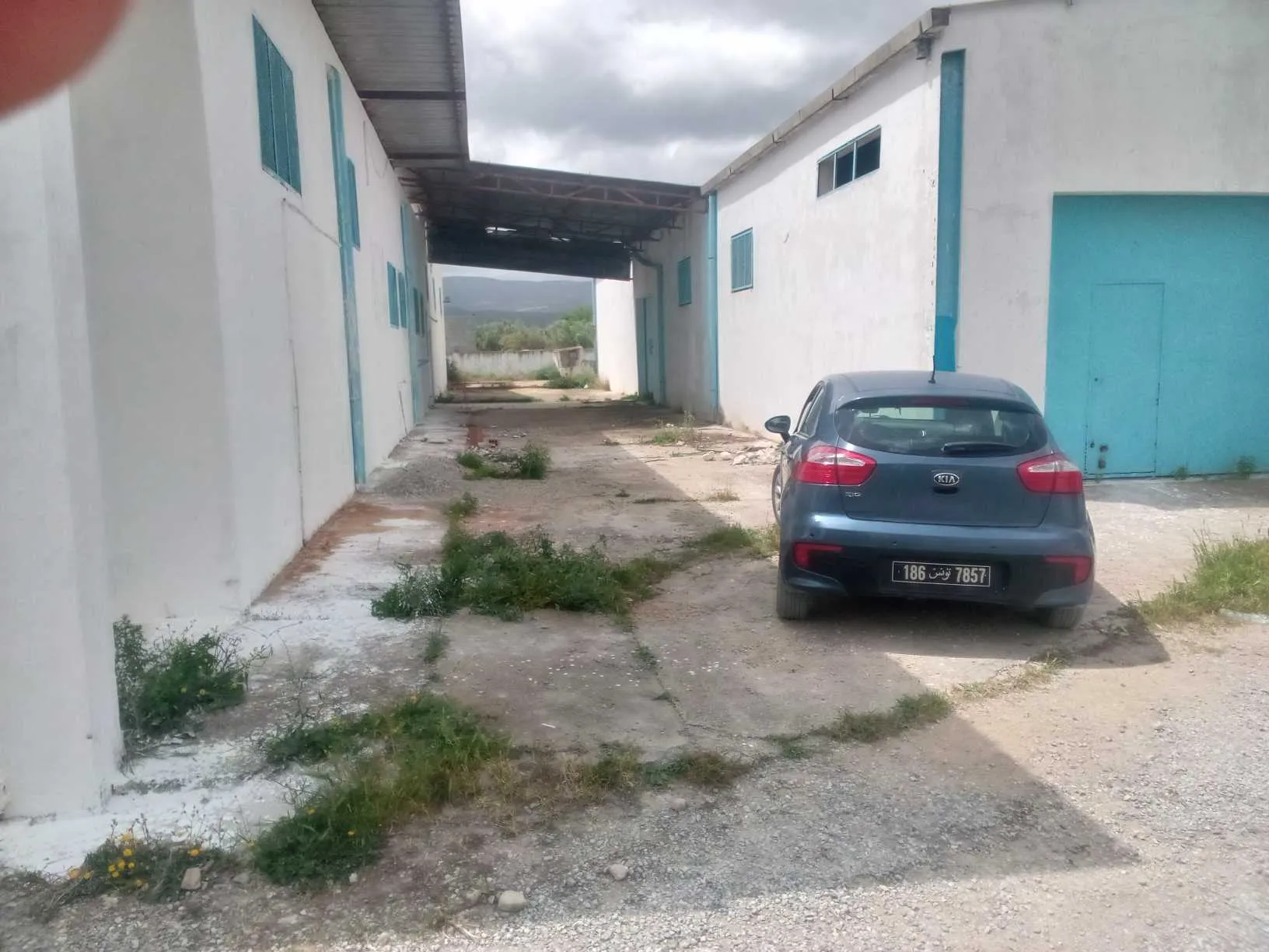 Usine à Grombalia avec Terrain 