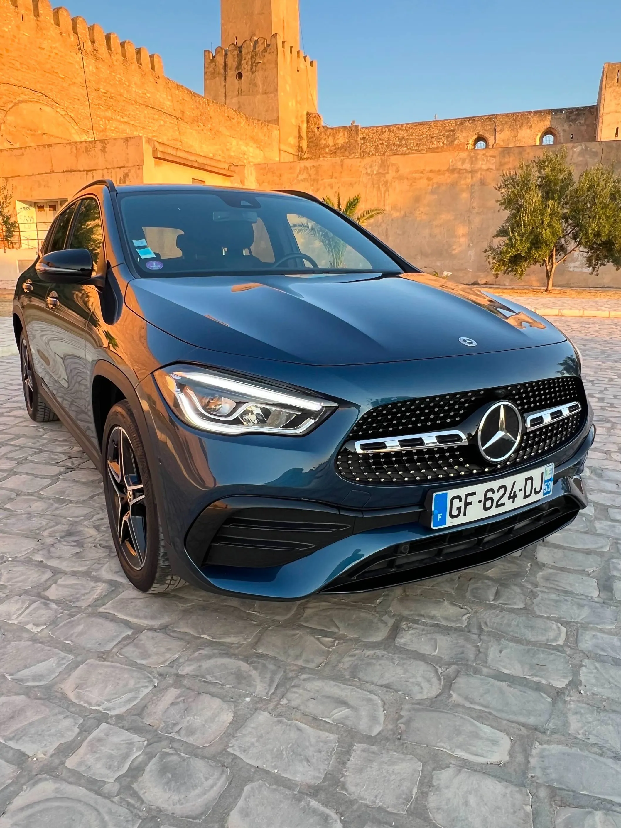 Mercedes GLA 250 E 8G-DCT KIT AMG PACK NIGHT