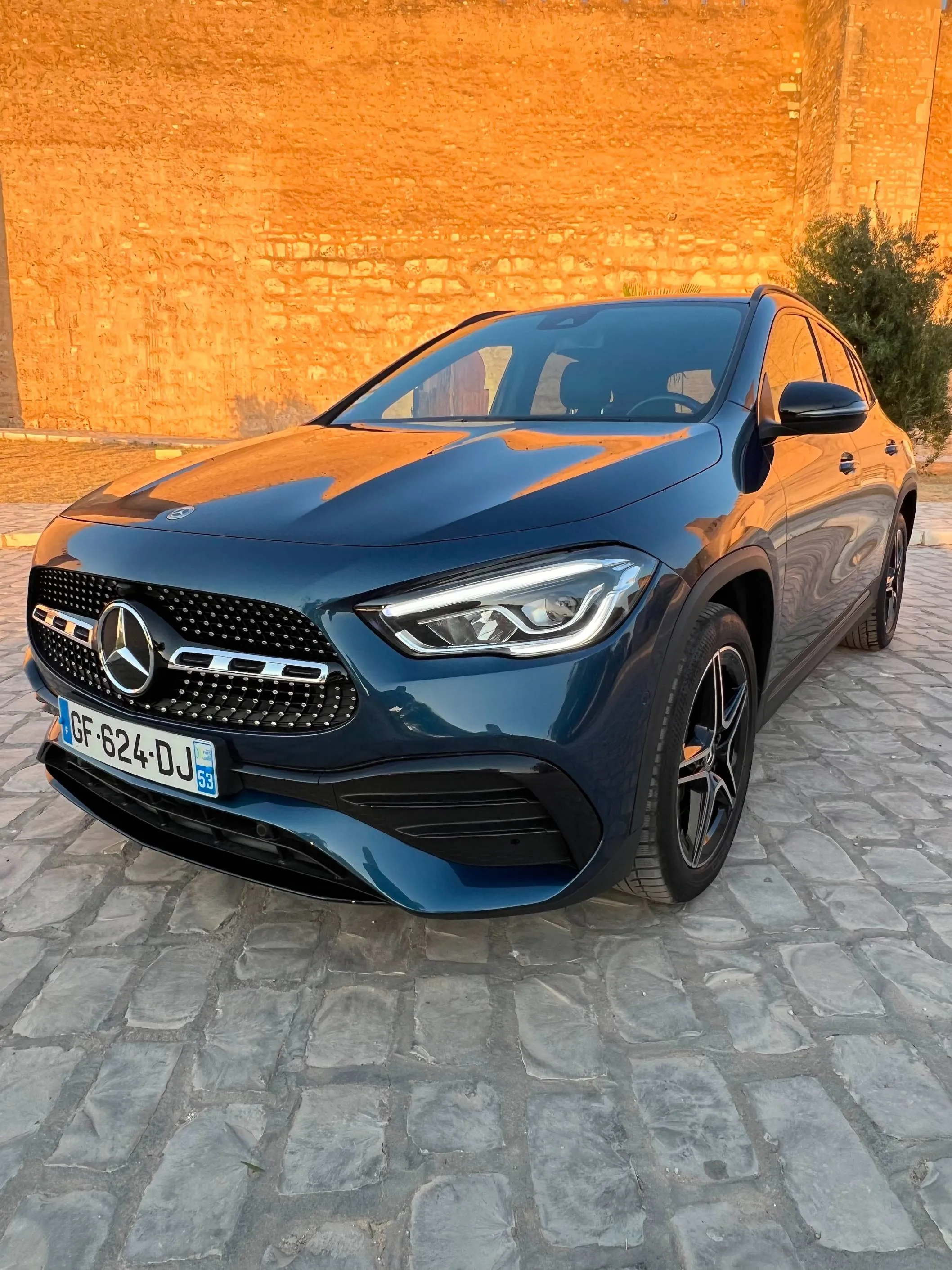 Mercedes GLA 250 E 8G-DCT KIT AMG PACK NIGHT