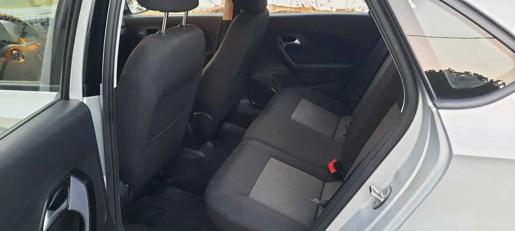 Polo sedan toute neuve 4cylindres 1.4 Tl:28431642