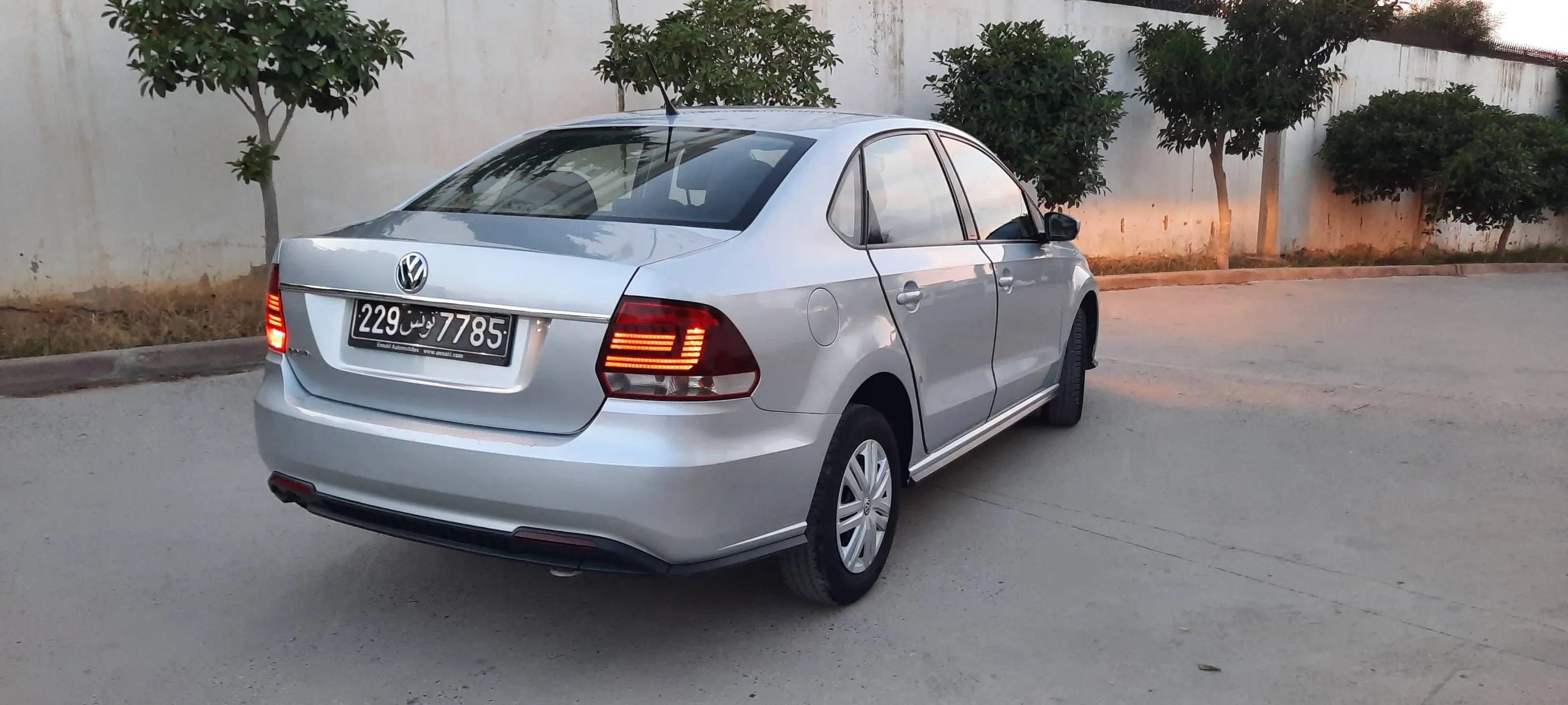 Polo sedan toute neuve 4cylindres 1.4 Tl:28431642