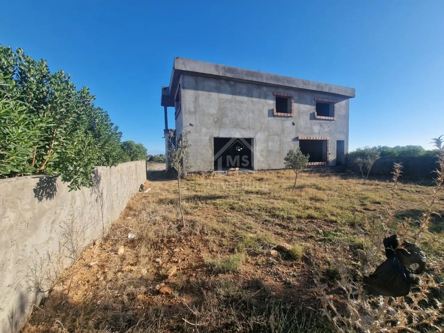 Villa S+4 encours de construction à vendre à Korba 51355351