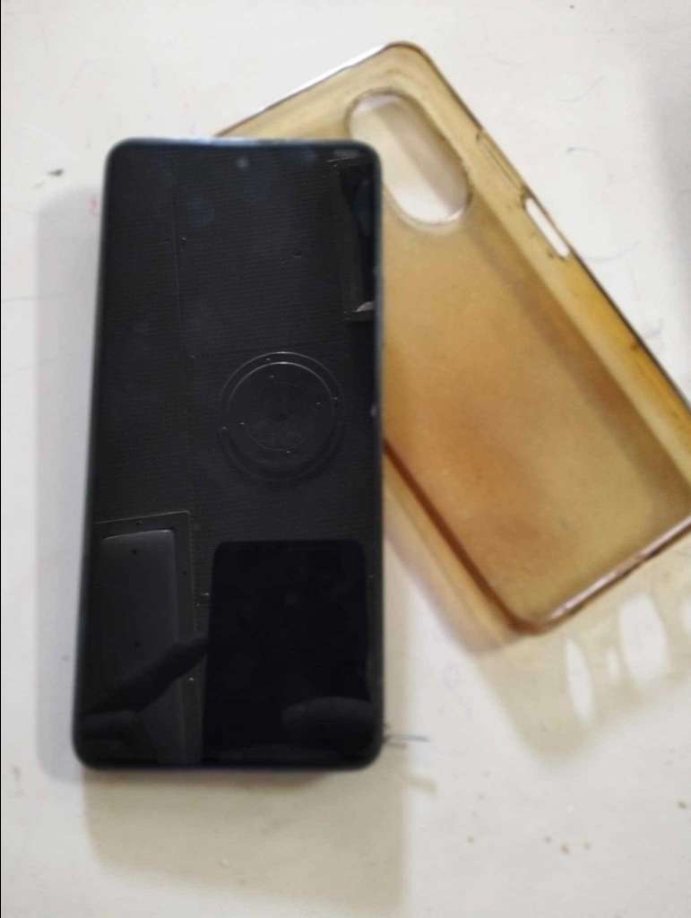 OPPO A58 