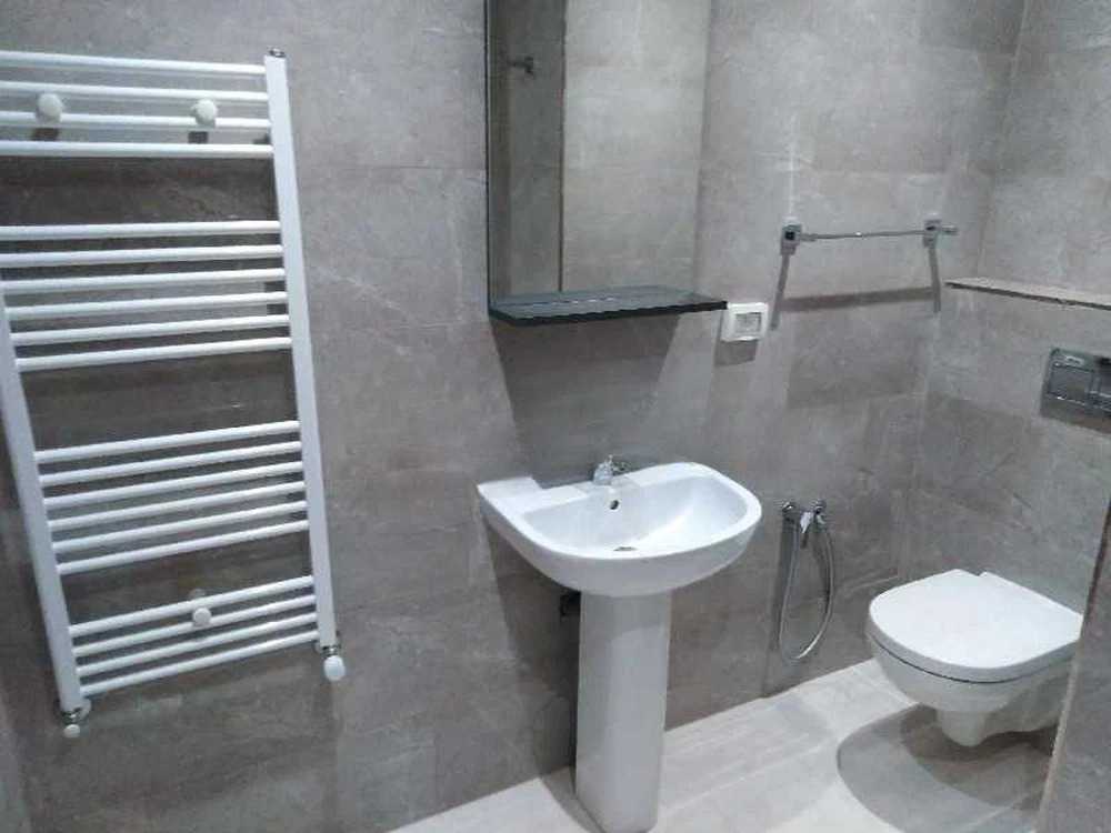 A vendre appartement S+1 au sixième étage ascenseur situé à Khzema zone poste