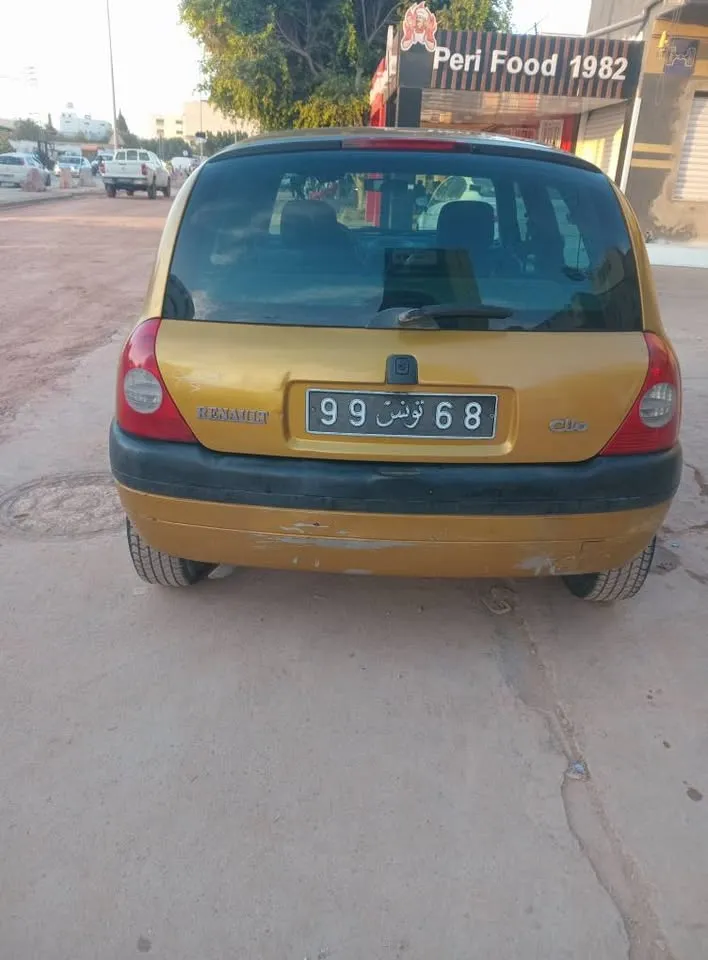 Clio Bombe