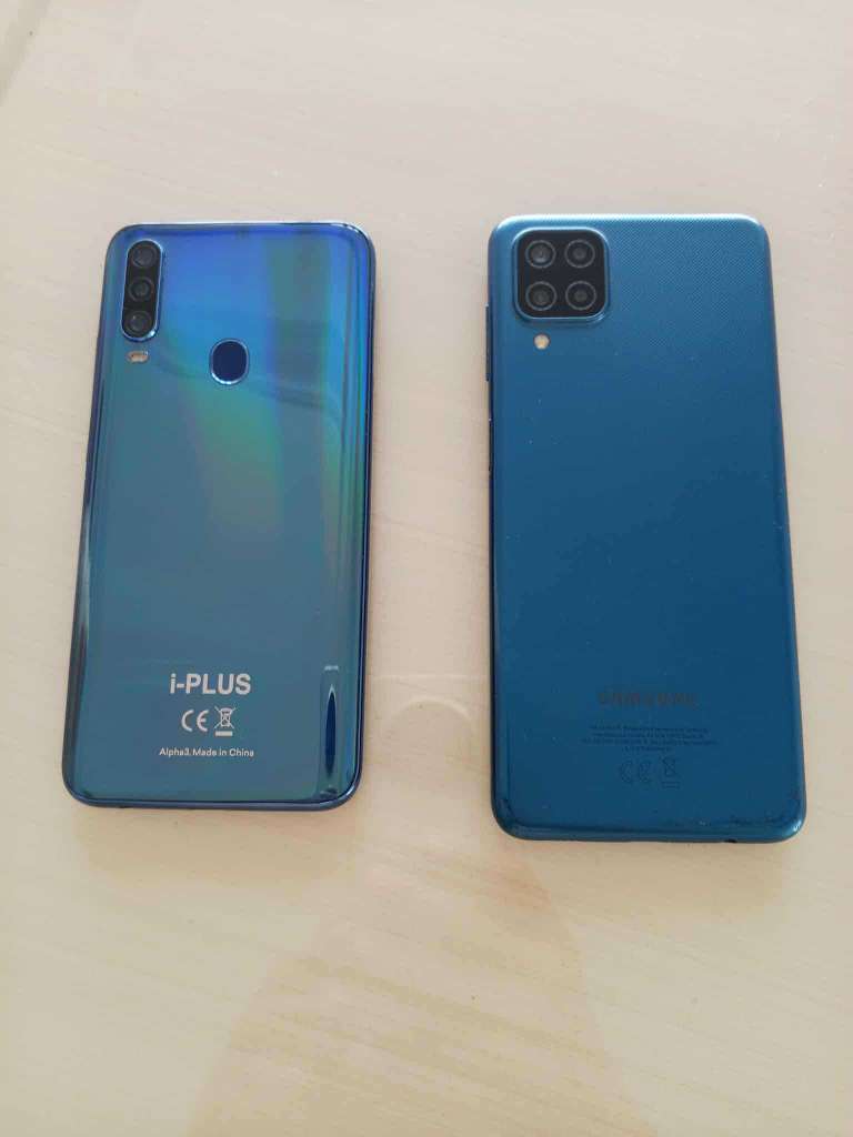 Vente de deux téléphones ensemble