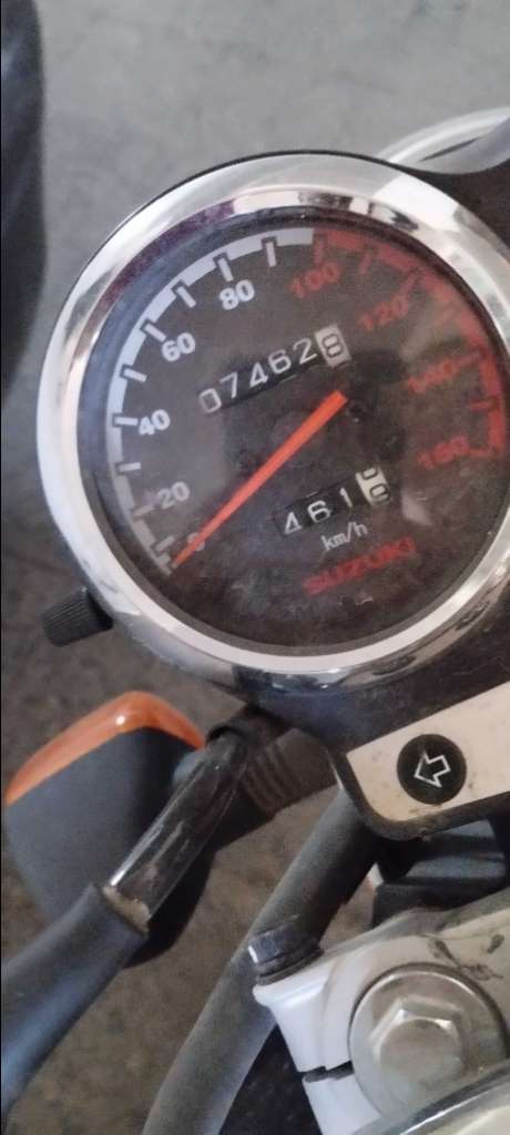 Moto suzuki EN125-2A