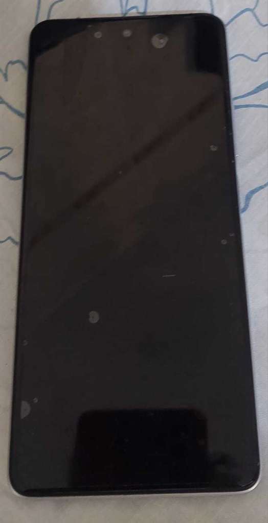 Infinix Hot 30 en très bon état