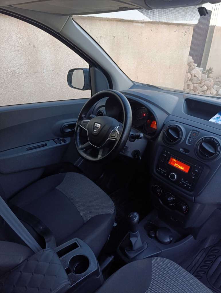 Dacia dokker