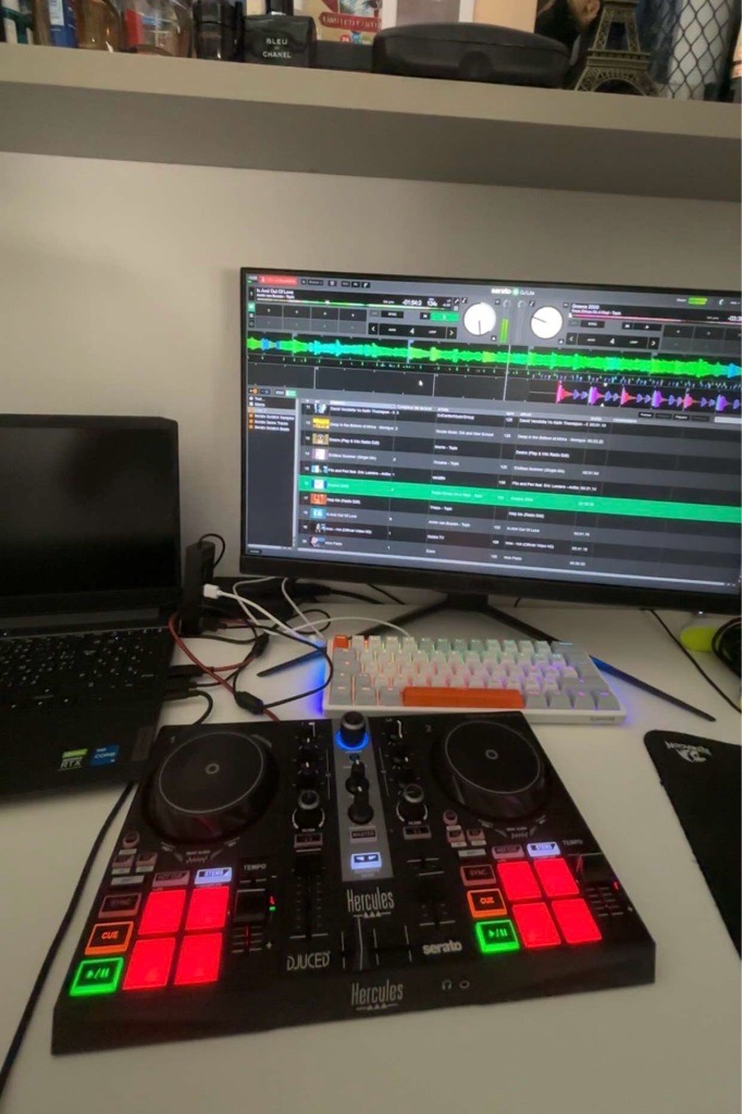 Dj control impulse mkll hercules ideale pour debutant + 2 baffle sony gratuit