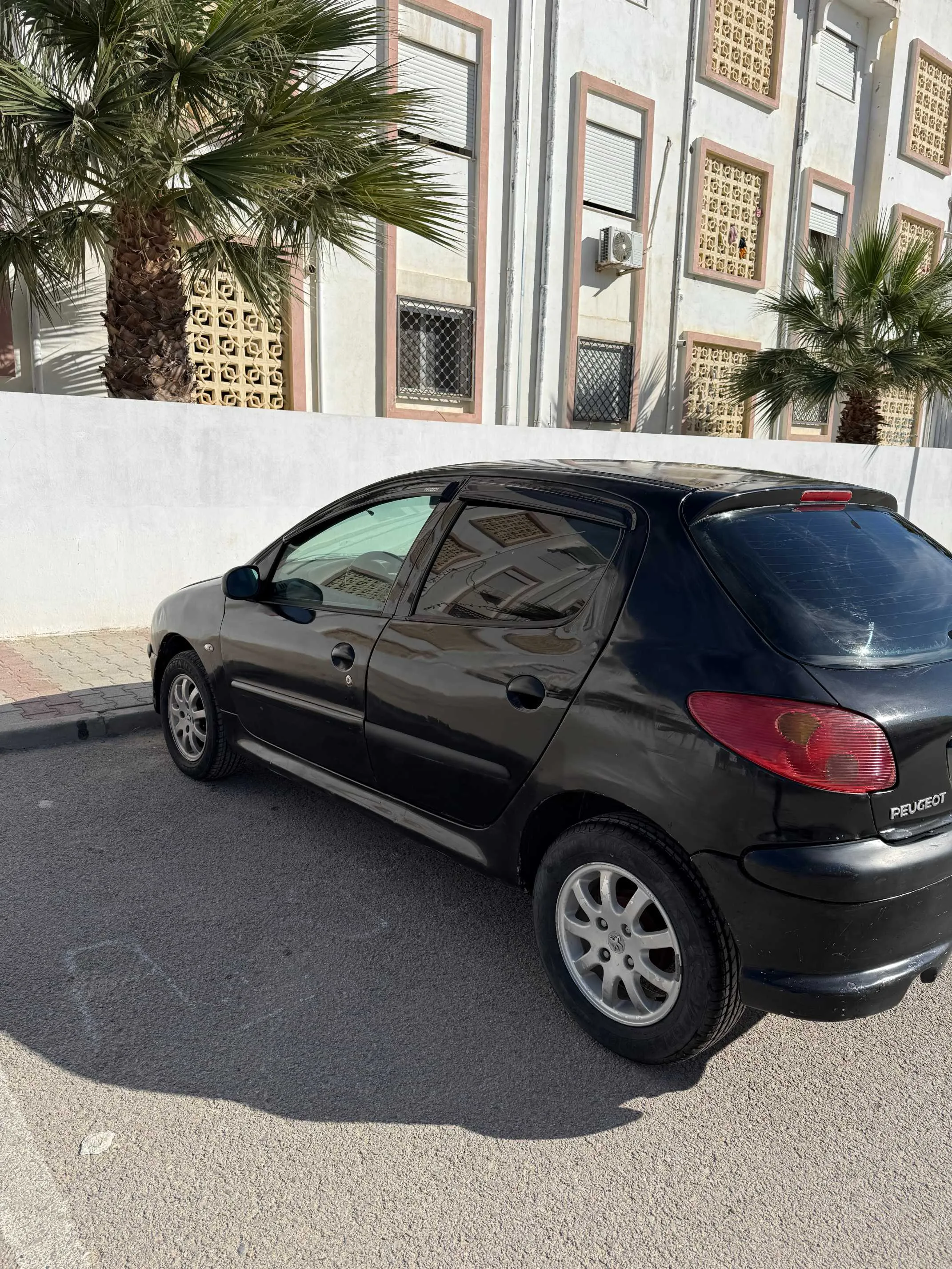 Peugeot 206 – Essence – Très bon état  58853733