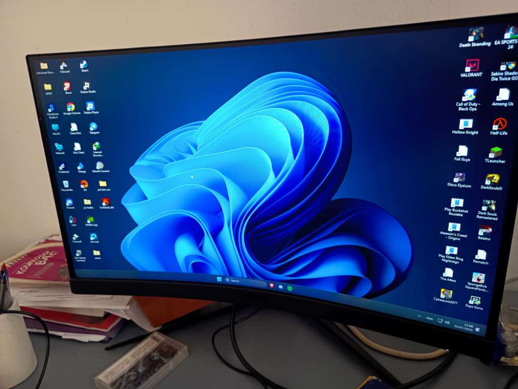 Ecran MSI MAG242C 165hz 24" 1ms curved