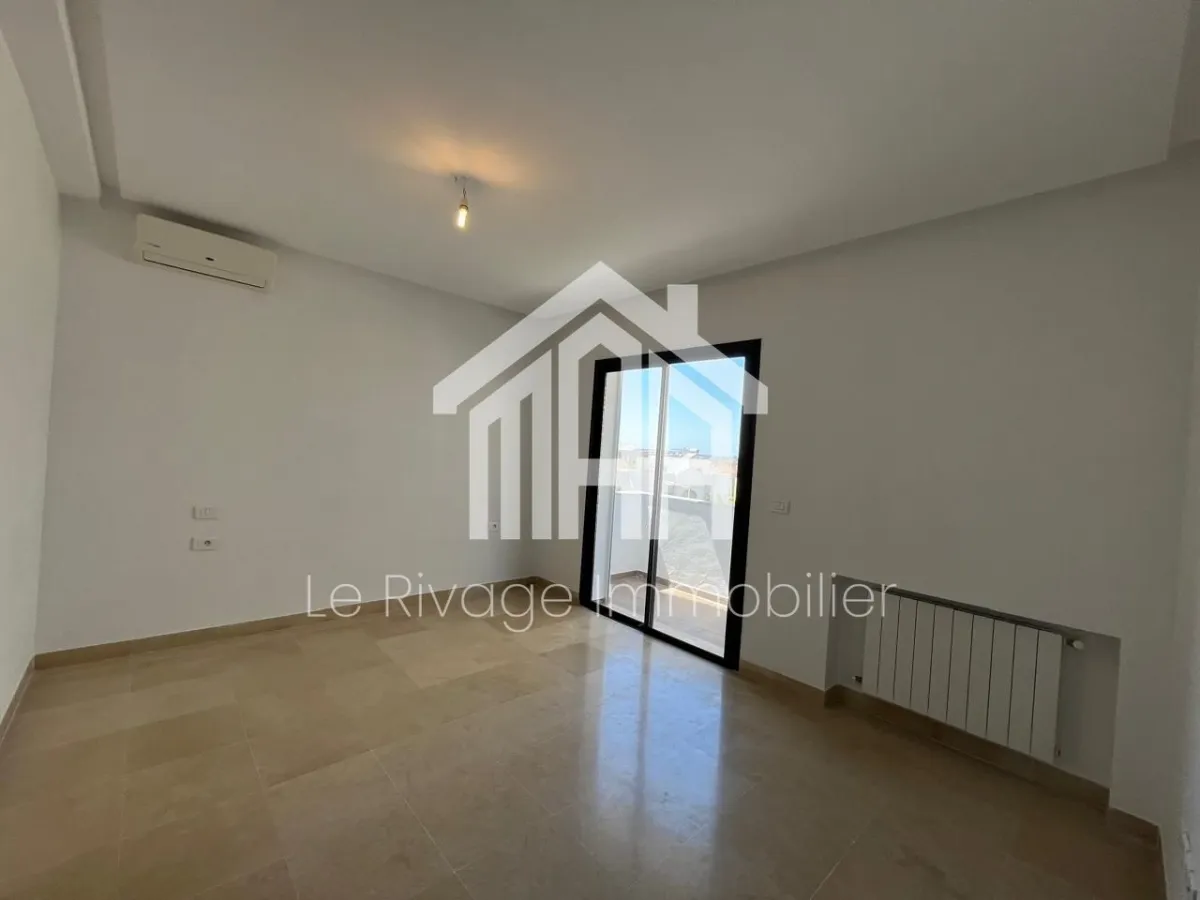 un appartement S3 à ain zaghouan nord