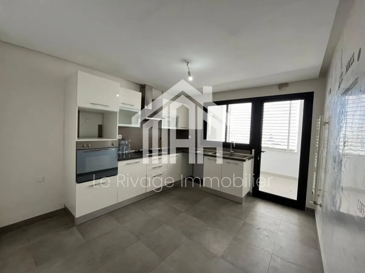 un appartement S3 à ain zaghouan nord