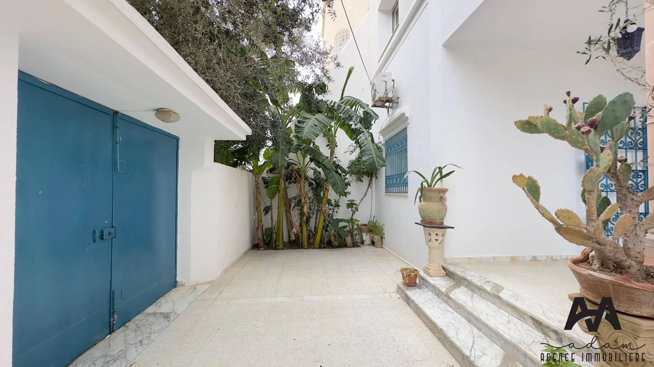 Rez-de-chaussée de villa S+2 meublé à Lido, Nabeul