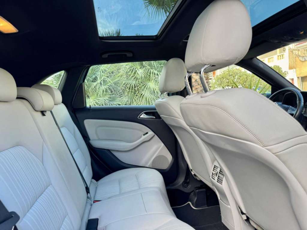 MERCEDES B180 1ère Main