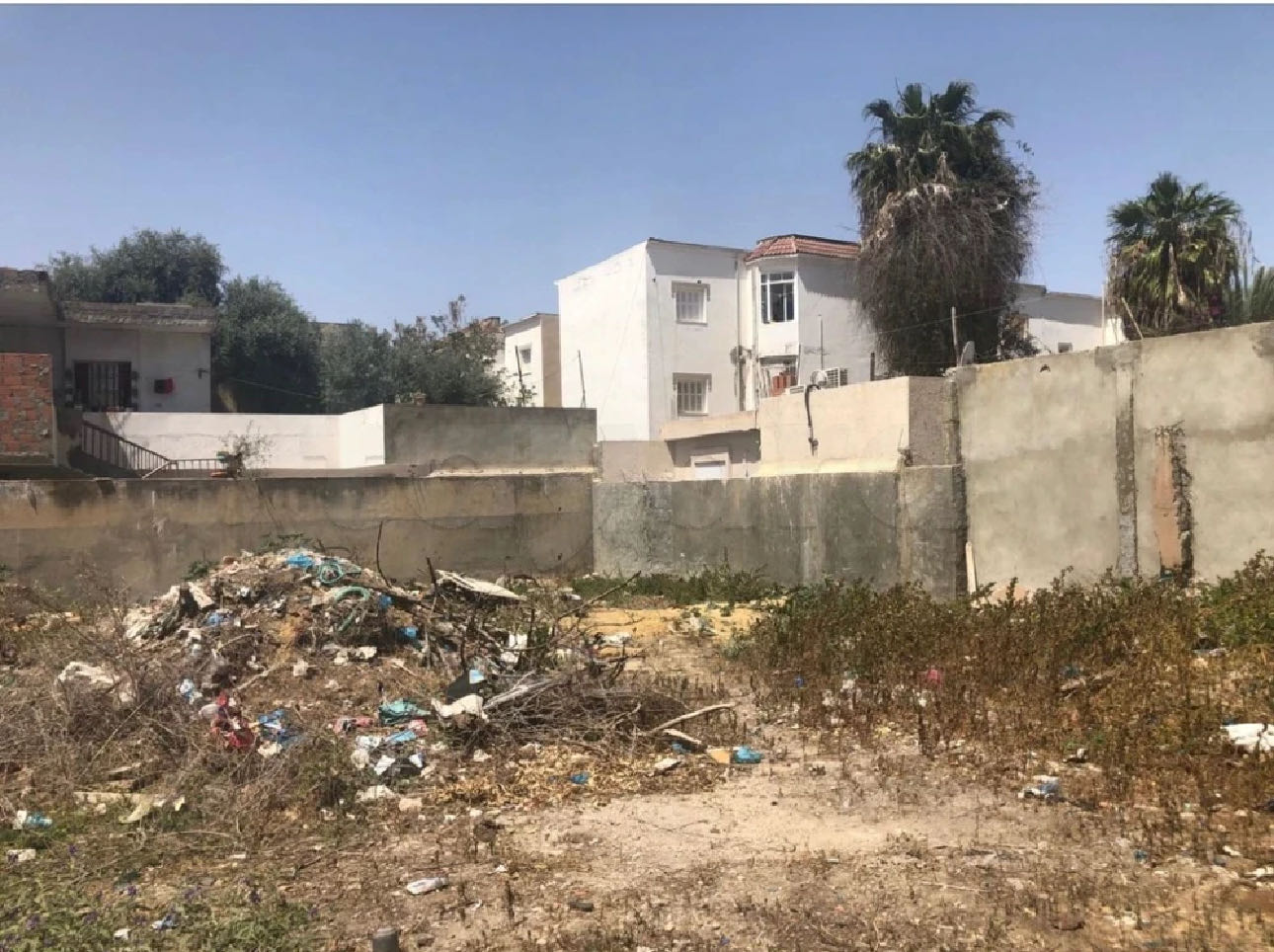 Terrain a vendre à la Soukra