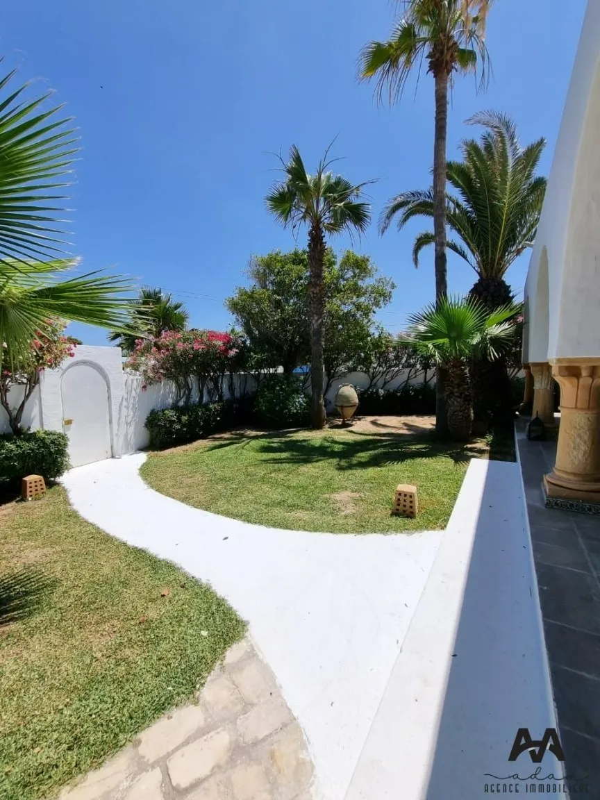 Villa s+4 à Maamoura Plage