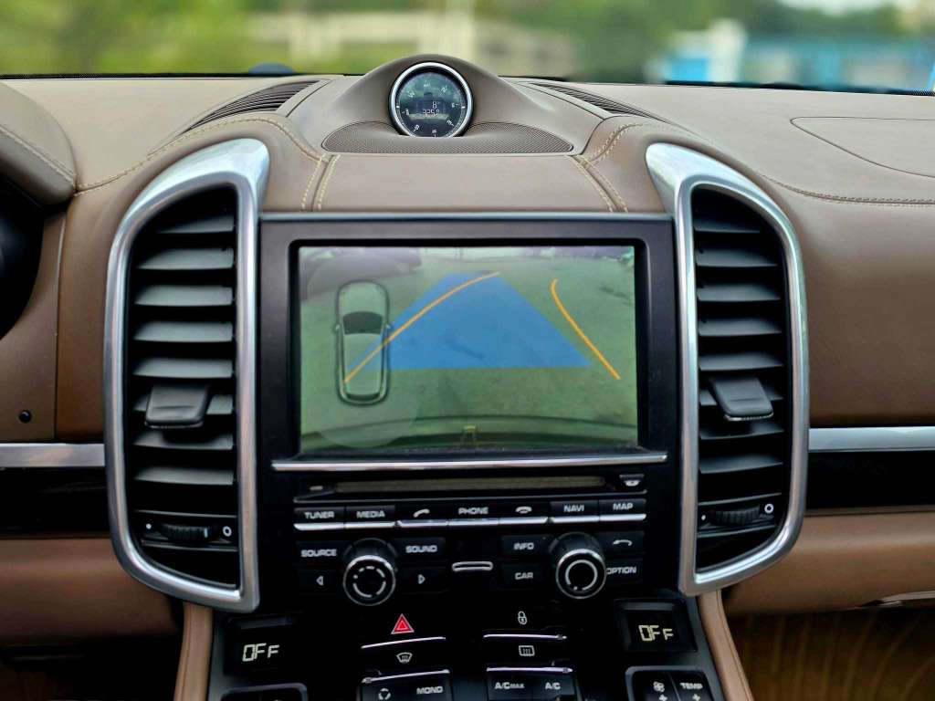 🚘  PORSCHE CAYENNE GTS2012 V8 ESSENCE🚘
          🔁 on accepte l échange des voitures
                   