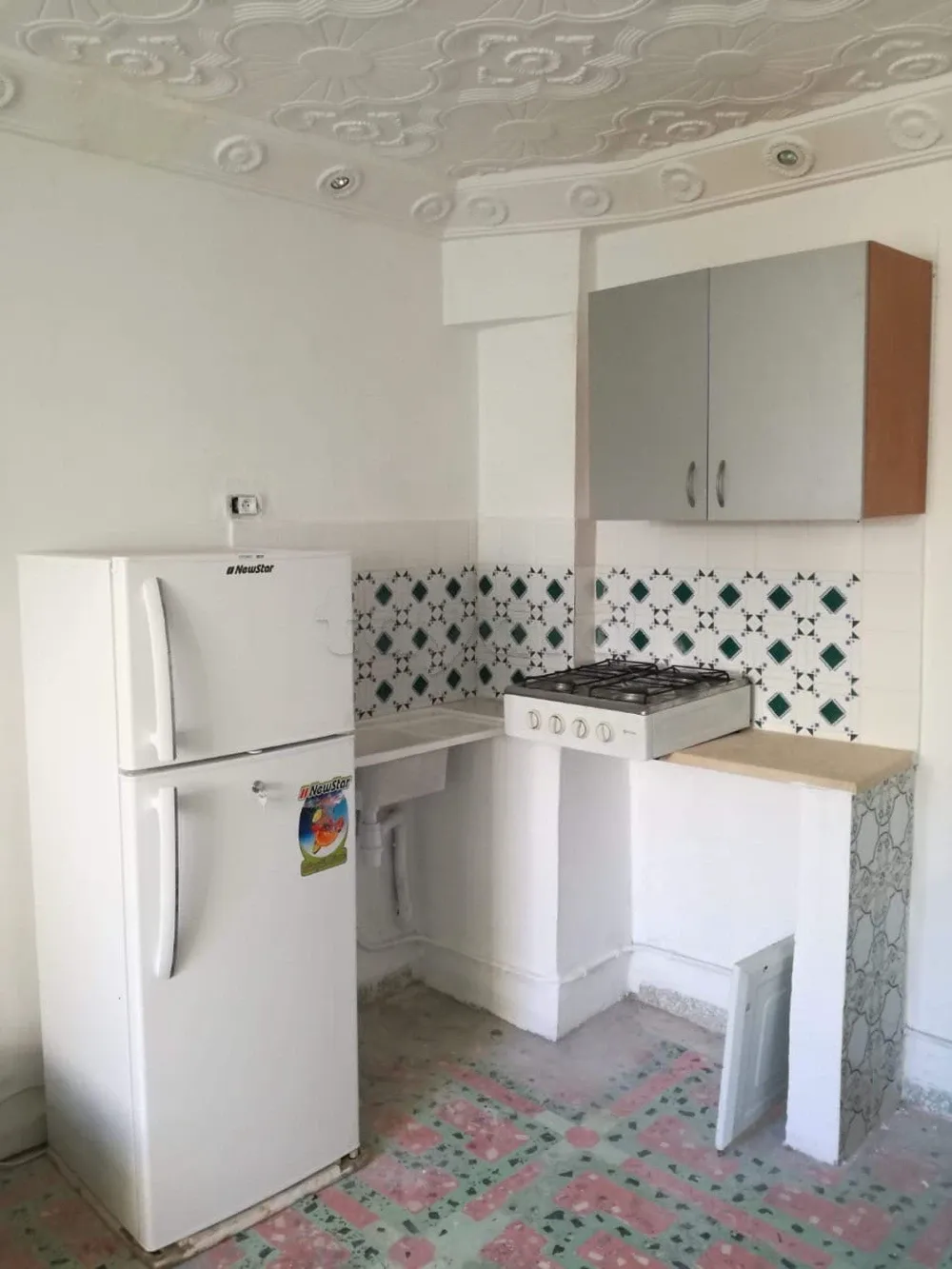 un rez-de-jardin d'une villa s+0 meublé a louer situé a manar 3 prés de manar city